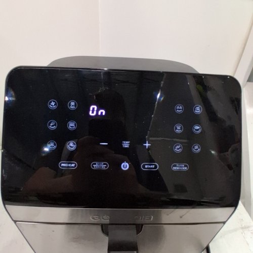 GOURMIA DIGITAL AIR FRYER, 12 ONE-TOUCH COOKING FUNCTIONS - BLACK SILVER (MODEL:GAF846) image 2