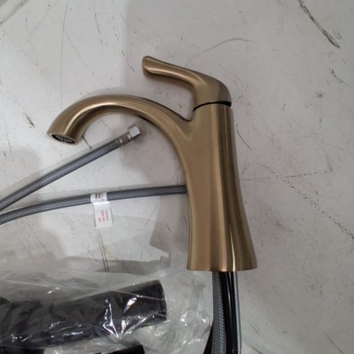 DELTA AVRO SINGLE HANDLE CENTERSET BATHROOM FAUCET - GOLD (MODEL:15840LF) image 4