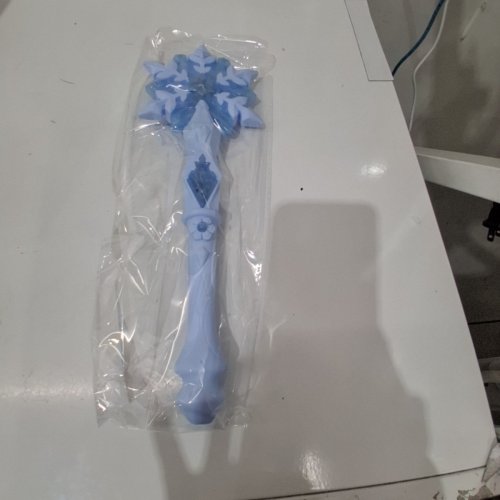 LIGHT-UP SNOWFLAKE WAND - BLUE AND WHITE image 2