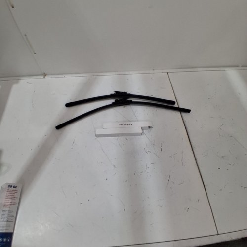 2PC BOSCH ICON BEAM WIPER BLADES SET - 20", 24" - (MODEL:24OE20OE) image 2