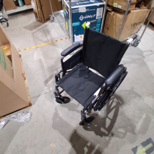 MEDLINE STRONG AND STURDY WHEELCHAIR WITH SWING AWAY LEG RESTS AND 16'' SEAT (MODEL:K1166N22S) image 2