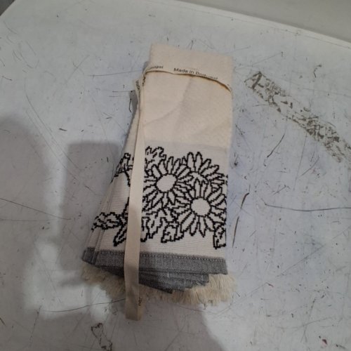 4PK MADE IN PORTUGAL KITCHEN TOWELS - 20" X 28" - BLACK/ WHITE (MODEL: 3400770) image 3