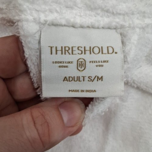 ADULT THRESHOLD SPA PLUSH BATH ROBE - SMALL/MEDIUM - WHITE image 2