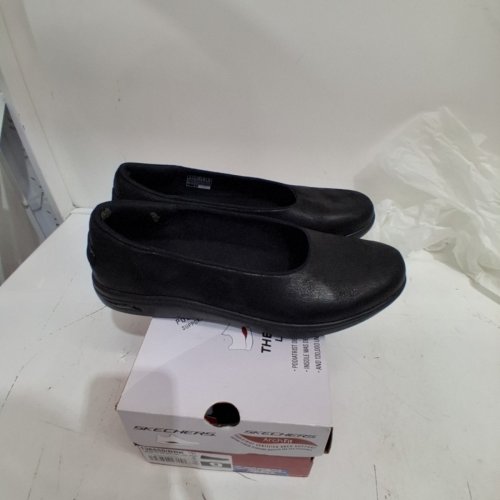 WOMEN'S SKECHERS ARCH FIT UPLIFT-COMFY ZONE FLAT SHOES - SIZE 9 - BLACK (STYLE: 136550/BBK) image 2