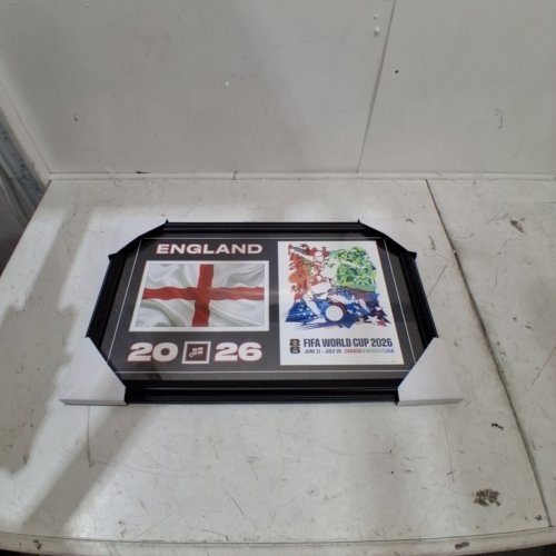 FRAMED TEAM ENGLAND FIFA WORLD CUP POSTER - 15" X 24" - BLACK FRAME (ITEM: 71-259) image 2