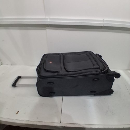 SWISS GEAR EXPANDABLE LUGGAGE - 31" - LARGE - BLACK image 2