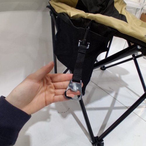 2PK SEAZUL DELUXE FOLDING FABRIC CHAIR WITH BOTTLE OPENER,COOLER POUCH,PHONE POUCH & CARRY BAG - 380LB MAX - BLACK/KHAKI (MODEL: 86014-2 KHAKI) image 3