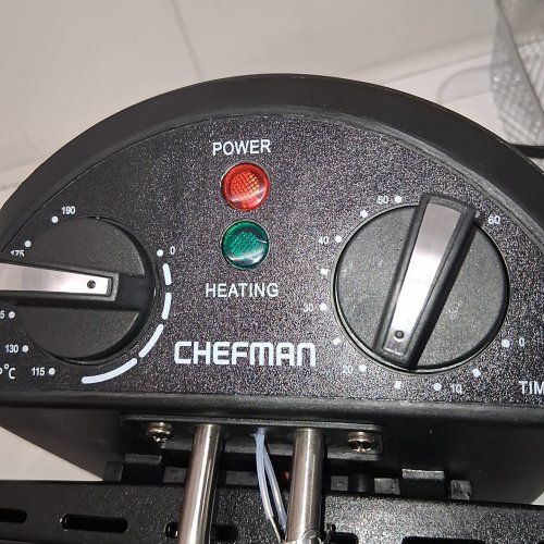 CHEFMAN JUMBO SIZE DEEP FRYER WITH TEMPERATURE CONTROL - 4.3L - STAINLESS STEEL/SILVER (MODEL: RJ07-45-SS-CA) image 2