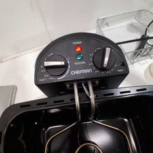 CHEFMAN JUMBO SIZE DEEP FRYER WITH TEMPERATURE CONTROL - 4.3L - STAINLESS STEEL/SILVER (MODEL: RJ07-45-SS-CA) image 3