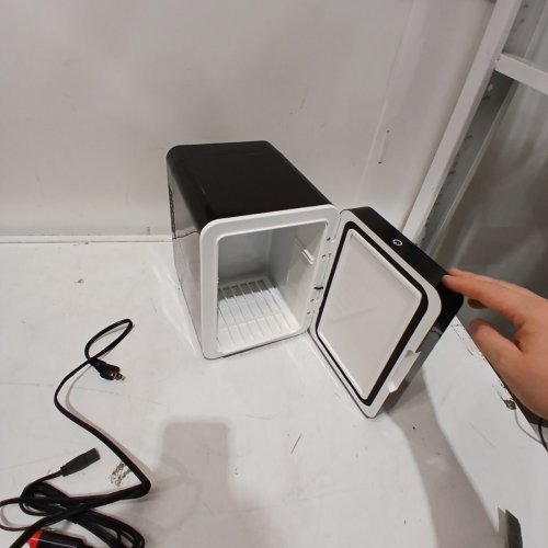 VANZBON PORTABLE COOLER/WARMER MINI REFRIGERATOR WITH MIRROR LIGHT - 12V, 100-240V - BLACK/WHITE image 3