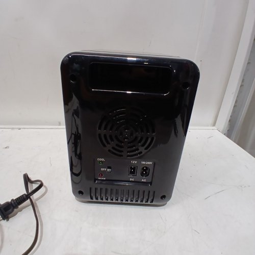 VANZBON PORTABLE COOLER/WARMER MINI REFRIGERATOR WITH MIRROR LIGHT - 12V, 100-240V - BLACK/WHITE image 5