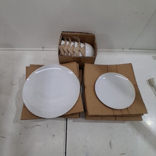 18PC AMAZONBASICS KITCHEN DINNERWARE SET - WHITE image 3