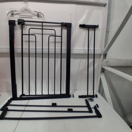 SAFETY 1ST CONTEMPORARY TALL & WIDE GATE WITH SECURETECH - 29"-47" X 36" - BLACK - (MODEL: GA176CBLK) image 2