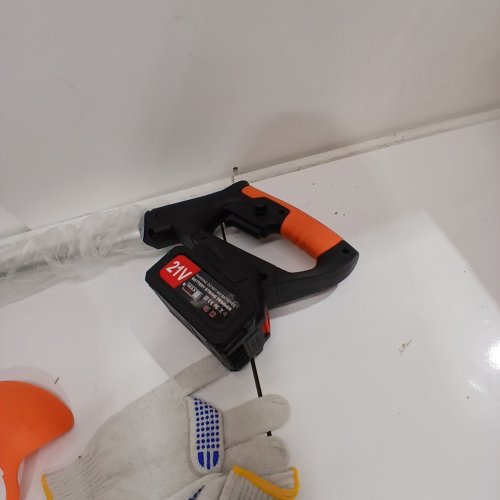 OHEY ELECTRICAL HANDHELD LAWN MOWER/TRIMMER WITH 2 BATTERIES AND ACCESSORIES - 21V - BLACK/ORANGE image 2