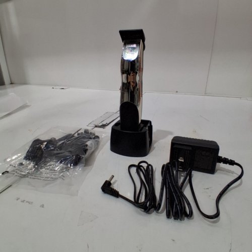 15PC WAHL RECHARGEABLE BEARD TRIMMER FOR STUBBLE TO FULL BEARD - SILVER/BLACK - (MODEL: 3243) image 3