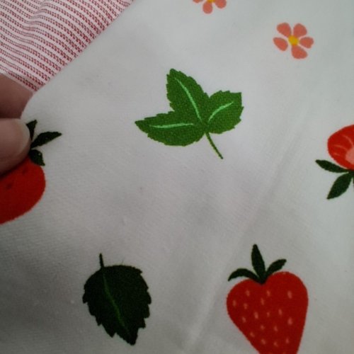 7PK MIKASA KITCHEN TOWELS - 17" X 28" - STRAWBERRIES/RED STRIPS (MODEL:3400550) image 3