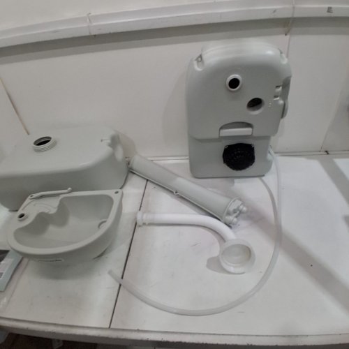 SERENELIFE PORTABLE SINK WITH WATER TANK AND ROLLING WHEELS - 4.4GAL - WHITE- (MODEL:‎SLCASN19) image 4