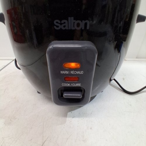 SALTON ELECTRIC RICE COOKER WITH STEAM TRAY - 6-CUP (COOKED) CAPACITY - BLACK (MODEL: RC1653) image 2