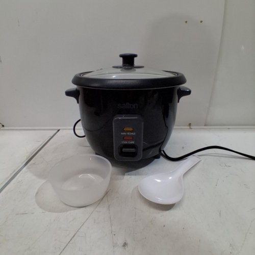 SALTON ELECTRIC RICE COOKER WITH STEAM TRAY - 6-CUP (COOKED) CAPACITY - BLACK (MODEL: RC1653) image 3