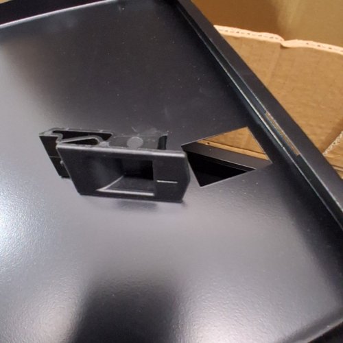 WALL-MOUNT 6U SERVER RACK WITH LOCKABLE DOOR - 23.6" X 17.7" X 13.8" - BLACK image 7