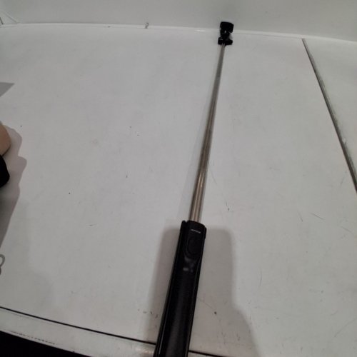 MPOW SELFIE STICK WITH 3 MODE FILL LIGHT AND REMOTE -31.10''- BLACK (MODEL:PA168A) image 3