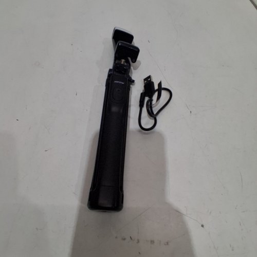 MPOW SELFIE STICK WITH 3 MODE FILL LIGHT AND REMOTE -31.10''- BLACK (MODEL:PA168A) image 4