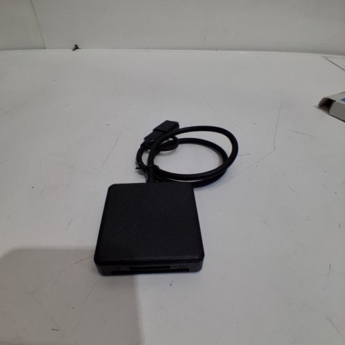 BENFEI 4-IN-1 TF/SD/MS/CF MEMORY CARD READER COMPATIBLE WITH IPHONE PRO/MAX, MACBOOK PRO/AIR 2023, IPAD PRO AND SURFACE BOOK 3 - BLACK image 2