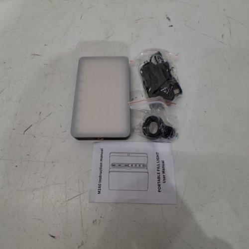 RECHARGEABLE PORTABLE LED SELFIE PANEL LIGHT WITH CLIP - 5V 1A 2700-6500K - BLACK (MODEL: M160) image 3