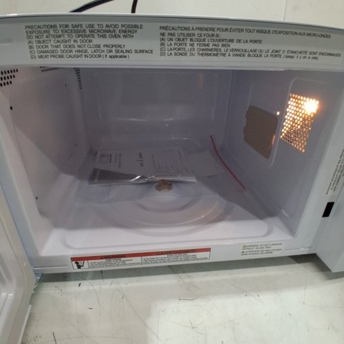 FRIGIDAIRE COUNTERTOP MICROWAVE OVEN - 1.1 CU. FT - 900W - WHITE (MODEL: EMW1154) image 4