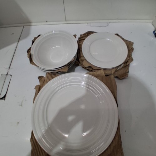 12PC BIANCO STRIPE DINNERWARE SET - WHITE image 3