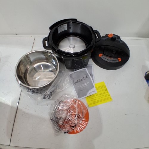 INSTANT POT 7 IN 1 RIO MULTICOOKER - 4QT - 800W - 120V - BLACK (MODEL: RIPC41-BK) image 3