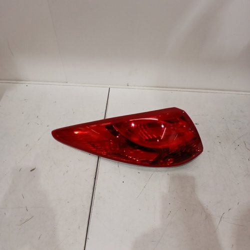 EAGLE EYES DRIVER SIDE TAIL LIGHT ASSEMBLY - 2010-2015 HYUNDAI TUCSON - RED (MODEL: HY072-B000L) image 3