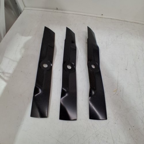 3PK MAXPOWER BLADE SET - FOR JOHN DEERE REPLACES M127500 - 48" - BLACK (MODEL: 561814B) image 4