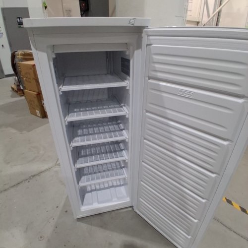 FRIGIDAIRE UPRIGHT FREEZER WITH 6 SHELVES - 6CU.FT - WHITE - (MODEL: FFUM0623AW) image 4