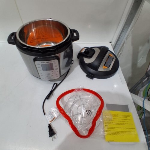 INSTANT POT DUO PLUS 9-IN-1 ELECTRIC PRESSURE COOKER - 6QT. CAPACITY - STAINLESS STEEL (MODEL: DUO PLUS 6 V3) image 3