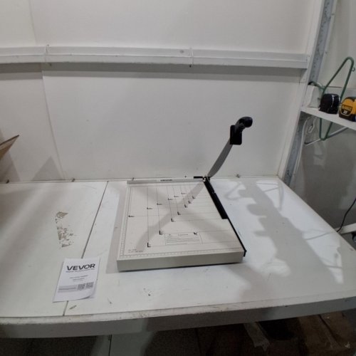VEVOR PAPER CUTTER GUILLOTINE TRIMMER - 16 SHEETS CAPACITY - 15" - WHITE/BLACK (MODEL:824) image 2