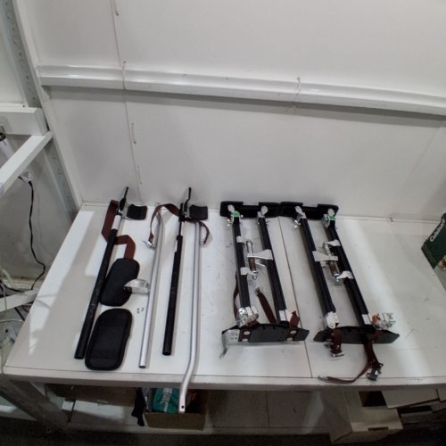 ADJUSTABLE ALUMINUM DRYWALL STILTS WITH PROTECTIVE KNEE PADS - 24" X 40" - BLACK (MODEL: HCST-24BK) image 2