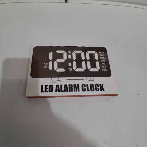 LED DIGITAL ALARM CLOCK - BLACK/MIRROR image 4