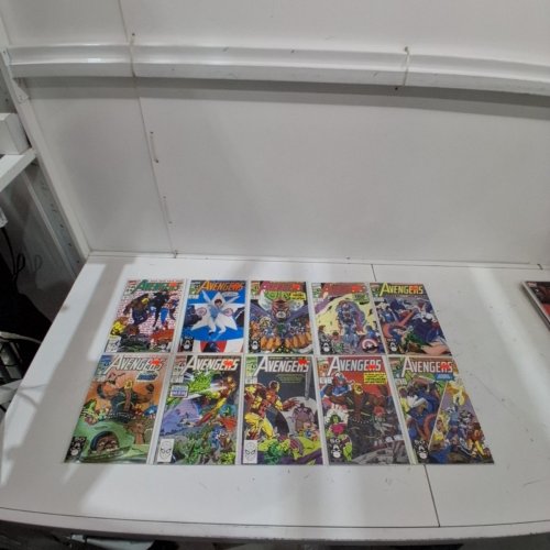 10 ASSTD MARVEL COMIC BOOKS - AVENGERS #326,327,328,331,336,337,338,339,340,342 - VARIOUS AUTHORS image 2