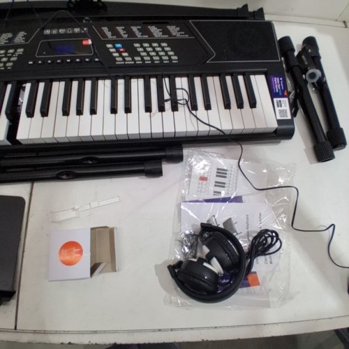 ROCKJAM 61 KEY KEYBOARD PIANO WITH PITCH BEND KIT, KEYBOARD STAND, AND PIANO BENCH - 9V - BLACK (MODEL: RJ5061) image 8