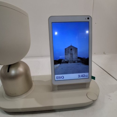 INTUITION ROBOTICS ELLIQ SMART COMPANION ROBOT - WHITE (MODEL: ELLIQ 3.0S) image 11