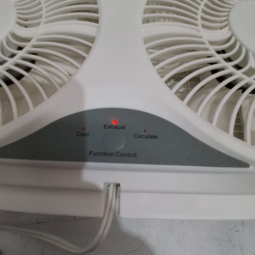 BREEZE BEYOND TWIN WINDOW FAN WITH REMOTE - REVERSIBLE AIRFLOW 9" DUAL WINDOW FAN WITH 3-SPEED - WHITE (MODEL: WF310R-EC) image 2