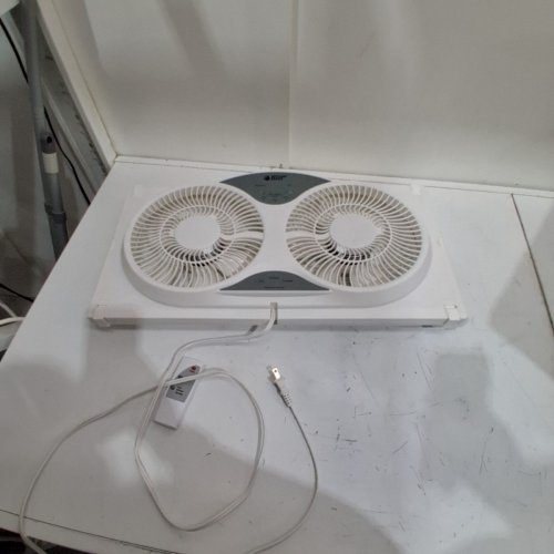 BREEZE BEYOND TWIN WINDOW FAN WITH REMOTE - REVERSIBLE AIRFLOW 9" DUAL WINDOW FAN WITH 3-SPEED - WHITE (MODEL: WF310R-EC) image 3