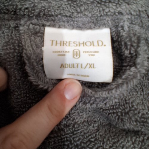 ADULT THRESHOLD SPA PLUSH BATH ROBE - LARGE / EXTRA LARGE - DARK GREY image 3