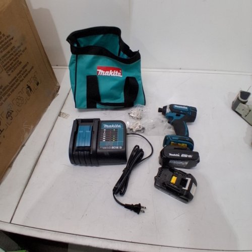 5PC MAKITA LXT COMPACT 2-TOOL COMBO KIT WITH COMPACT BATTERIES, CHARGER & TOOL BAG - 1/4" IMPACT DRIVER - 18 V - BLUE/BLACK (MODEL: DLX2141Y02) image 4