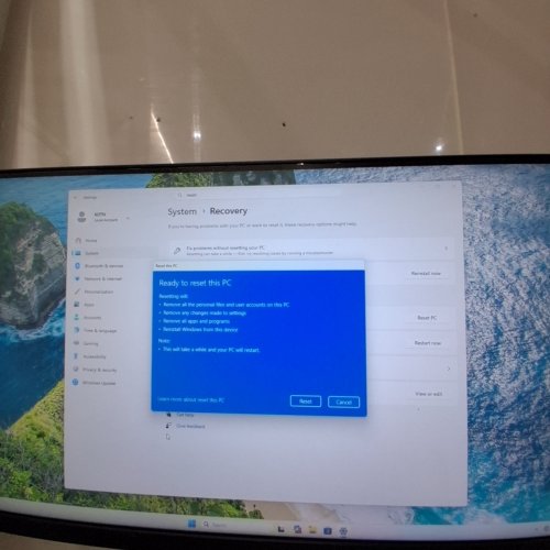 H HP ELITEDESK 800 G4 SMALL FORM FACTOR PC - INTEL HEXA CORE I5-8500 3.0GHZ | 16GB RAM | 256GB SSD | UHD GRAPHICS 630-4 K SUPPORT | WINDOWS 11 PRO - BLACK - (MODEL:TPC-F111-SF) image 8
