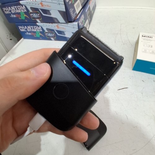 SMALL CLEAN BOX FOIL SHAVER - BLACK (MODEL: X1 PRO) image 2