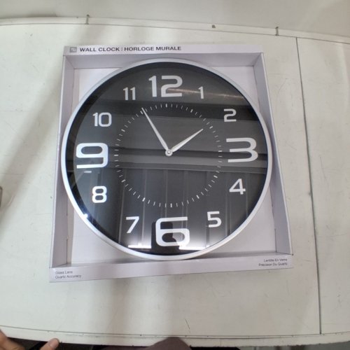 KIERA GRACE CLASSIC QUARTZ WALL CLOCK - 18" - BLACK / SILVER (MODEL: HO85117-8) image 6