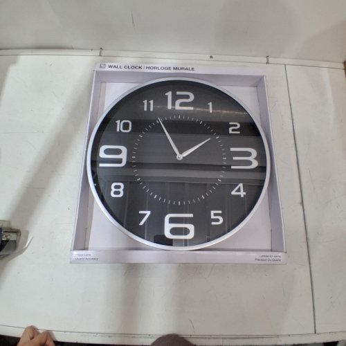 KIERA GRACE CLASSIC QUARTZ WALL CLOCK - 18" - BLACK / SILVER (MODEL: HO85117-8) image 8
