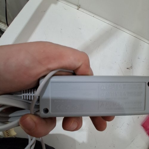 XAHPOWER WII U GAMEPAD POWER ADAPTER - 240 V - GRAY image 2